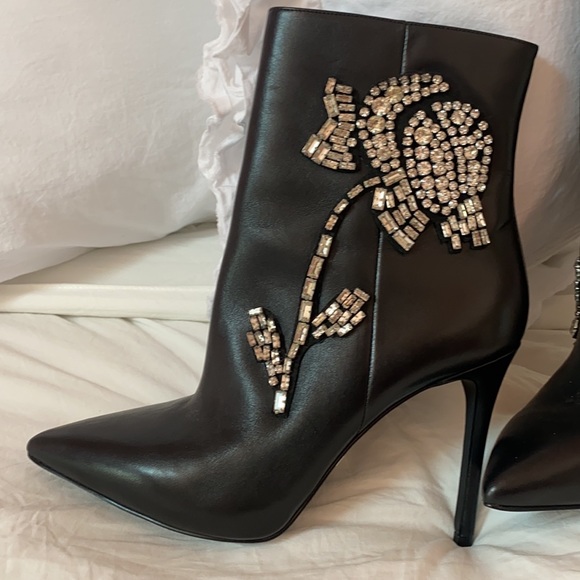 NEW Gorgeous Black Leather MK boots Crystal Accents - Picture 5 of 5